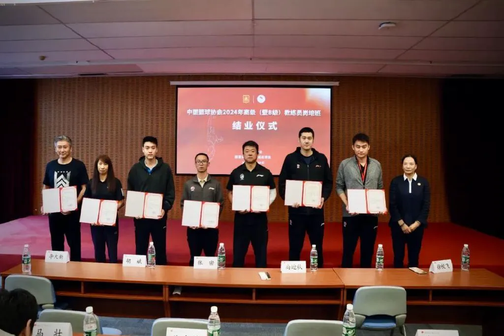 如何在篮球冬令营中加强体能训练？_0